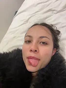 Snapshot of Megan_Rodrigo chatting on 06.17.26 Megan Rodrigo online show from 06.17.26