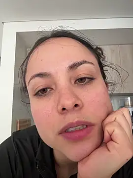 Snapshot of Megan_Rodrigo chatting on 06.17.26 Megan Rodrigo online show from 06.17.26
