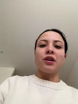 Snapshot of Megan_Rodrigo chatting on 06.23.26 Megan Rodrigo online show from 06.23.26