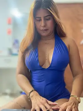 Amber Martins  online show from 03.09.25