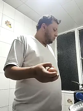 Snapshot of BatiBattman69 chatting on 01.23.25 BatiBattman69 online show from 01.23.25