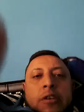 Snapshot of BatiBattman69 chatting on 02.14.25 BatiBattman69 online show from 02.14.25