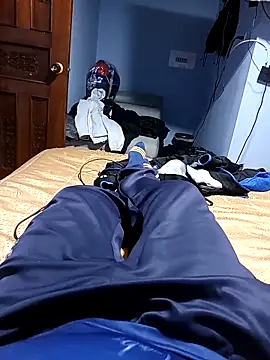 Snapshot of BatiBattman69 chatting on 03.01.25 BatiBattman69 online show from 03.01.25