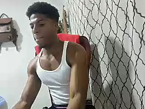 Snapshot of andrews2399 chatting on 01.10.25 andrews2399 online show from 01.10.25