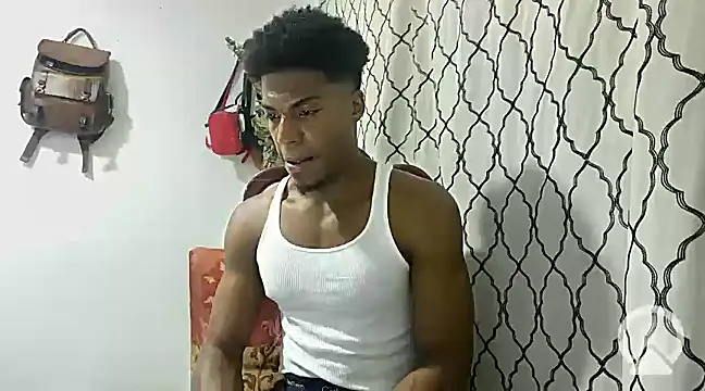 Snapshot of andrews2399 chatting on 01.21.25 andrews2399 online show from 01.21.25