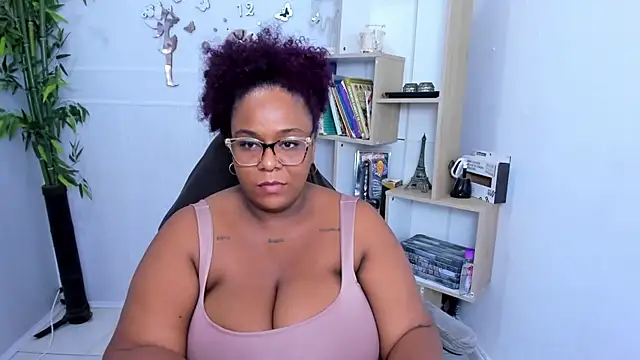 Snapshot of bbw_charlote chatting on 07.28.26 bbw charlote online show from 07.28.26