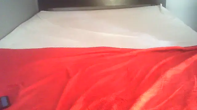 Snapshot of Esona5 chatting on 02.27.26 Esona5 online show from 02.27.26