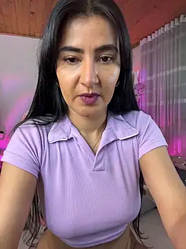 Snapshot of Violetta_kim1 chatting on 01.06.26 Violetta kim1 online show from 01.06.26