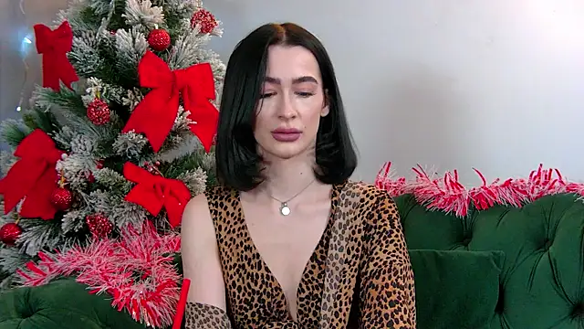 Snapshot of MarieKarma chatting on 01.15.25 MarieKarma online show from 01.15.25