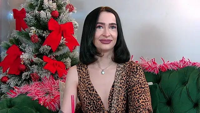 Snapshot of MarieKarma chatting on 01.15.25 MarieKarma online show from 01.15.25