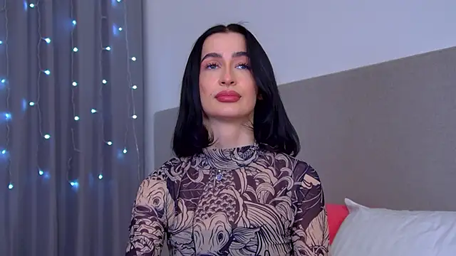 Snapshot of MarieKarma chatting on 01.18.25 MarieKarma online show from 01.18.25