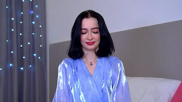 Snapshot of MarieKarma chatting on 01.23.25 MarieKarma online show from 01.23.25
