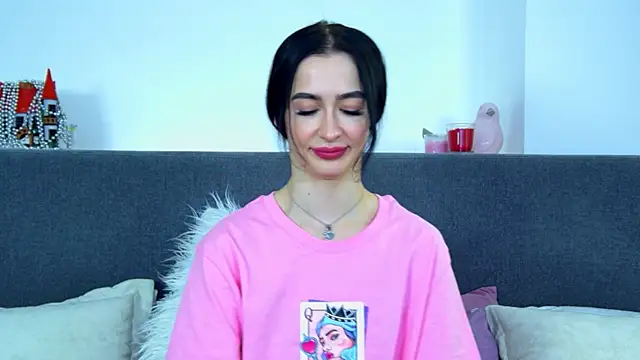 Snapshot of MarieKarma chatting on 01.24.25 MarieKarma online show from 01.24.25