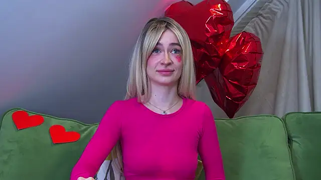 Snapshot of MarieKarma chatting on 02.28.25 MarieKarma online show from 02.28.25
