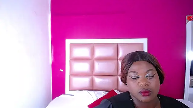 Snapshot of ebonny_suggarmommy1 chatting on 02.13.25 ebonny suggarmommy1 online show from 02.13.25