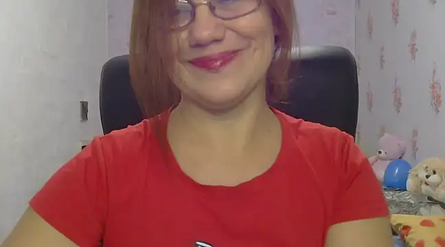 Snapshot of KittyyLaBeauty chatting on 01.22.25 KittyyLaBeauty online show from 01.22.25