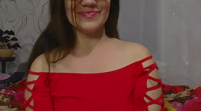 Snapshot of KittyyLaBeauty chatting on 03.15.25 KittyyLaBeauty online show from 03.15.25