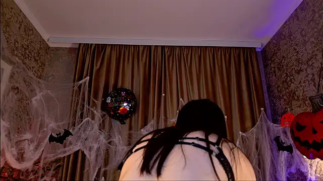 FreyaRaya online show from 11.02.25