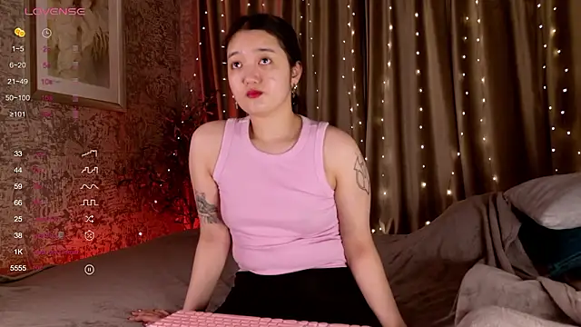 Snapshot of FreyaRaya chatting on 03.06.26 FreyaRaya online show from 03.06.26