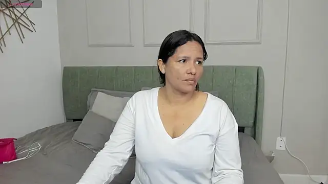 Sussanewolf online show from 02.14.26