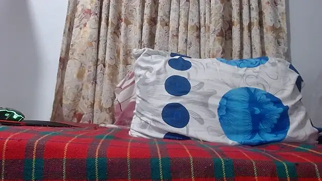 Snapshot of gollfather13 chatting on 01.28.25 gollfather13 online show from 01.28.25