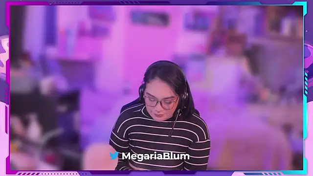 Snapshot of MegariaB chatting on 02.06.26 MegariaB online show from 02.06.26