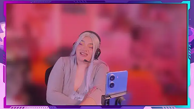 Snapshot of MegariaB chatting on 03.17.26 MegariaB online show from 03.17.26