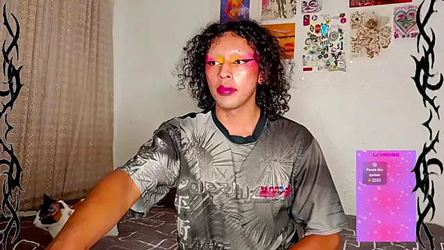 Snapshot of angelsdustxxx chatting on 01.16.25 angelsdustxxx online show from 01.16.25