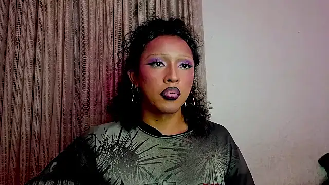 Snapshot of angelsdustxxx chatting on 09.09.25 angelsdustxxx online show from 09.09.25