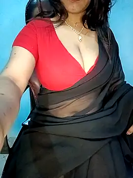 Snapshot of Dayna-36 chatting on 02.26.25 Dayna-36 online show from 02.26.25