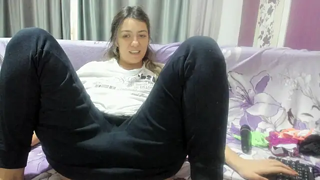 Dyana Kaylinn online show from 12.12.24