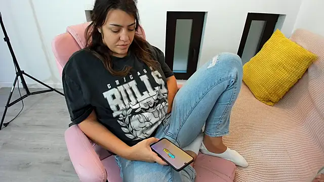 Dyana Kaylinn online show from 10.21.25