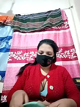 Snapshot of Depte- chatting on 12.03.25 Depte- online show from 12.03.25