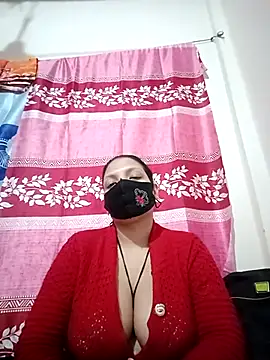 Snapshot of Depte- chatting on 12.03.25 Depte- online show from 12.03.25