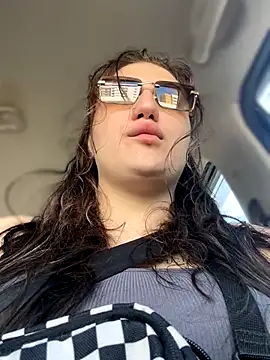 Snapshot of JessiMur chatting on 11.14.25 JessiMur online show from 11.14.25