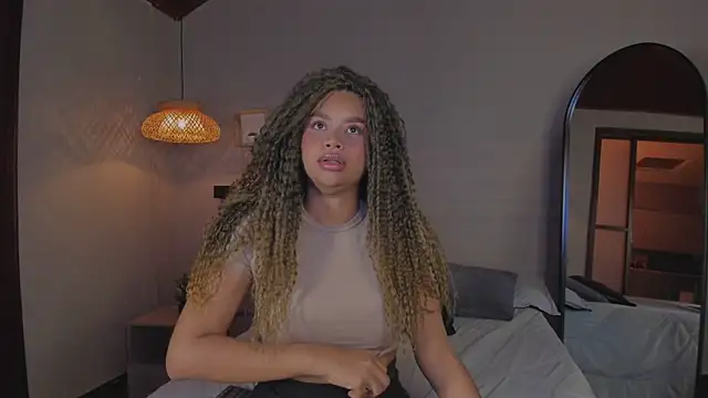 nayah   online show from 03.18.25