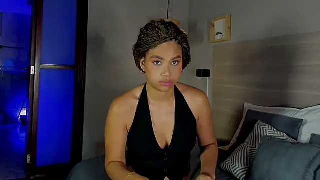 nayah   online show from 09.25.25