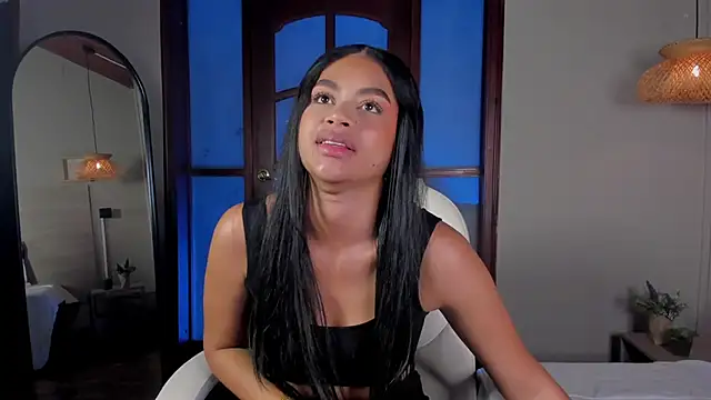 nayah   online show from 11.24.25