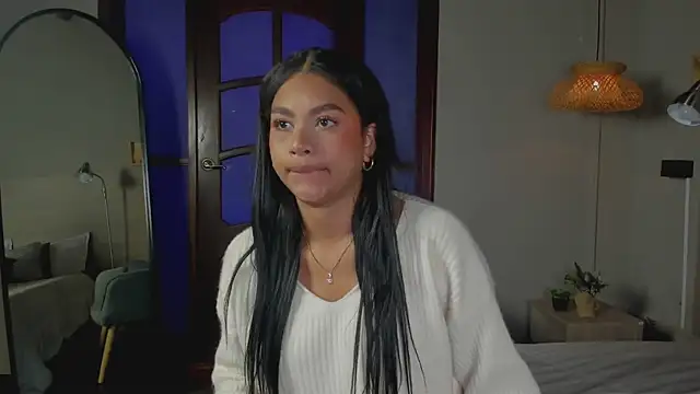 nayah   online show from 12.20.25