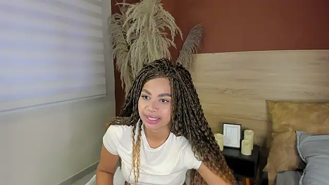 Snapshot of nayah__ chatting on 06.27.26 nayah online show from 06.27.26