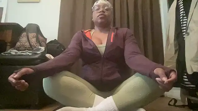 MommyConfident online show from 04.20.26