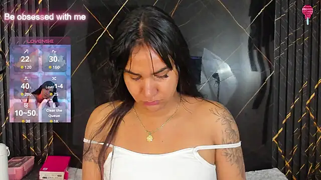 Snapshot of Kagome01 chatting on 10.16.25 Kagome01 online show from 10.16.25