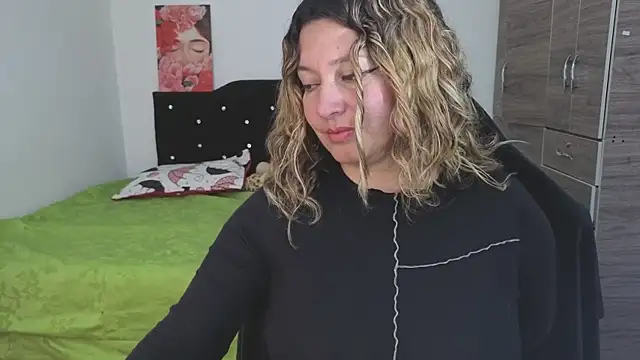 Devil Sara online show from 05.15.26