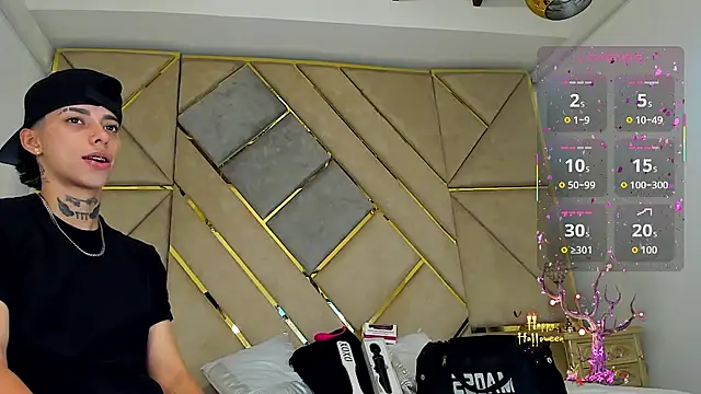 AmberAdams  online show from 10.25.25