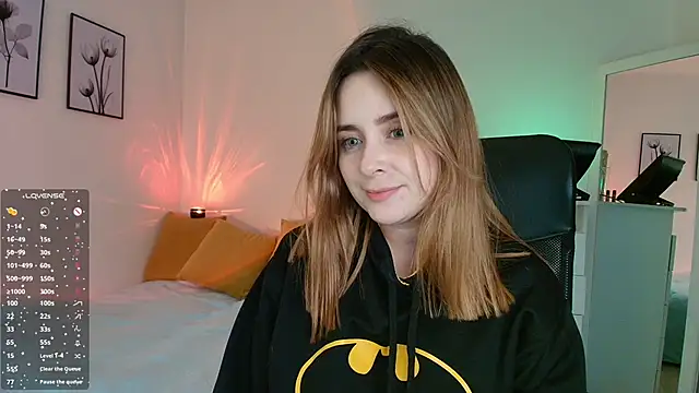 Snapshot of miss_seline chatting on 03.19.25 miss seline online show from 03.19.25