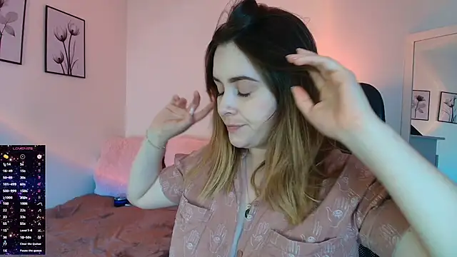 Snapshot of miss_seline chatting on 09.16.25 miss seline online show from 09.16.25