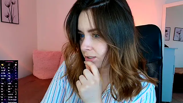 Snapshot of miss_seline chatting on 10.09.25 miss seline online show from 10.09.25