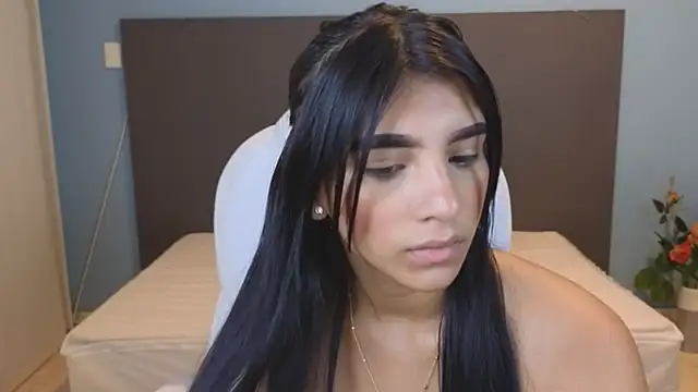 Snapshot of maiaa_ruiz chatting on 12.15.24 maiaa ruiz online show from 12.15.24