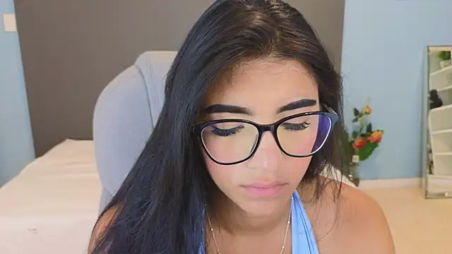 Snapshot of maiaa_ruiz chatting on 10.16.25 maiaa ruiz online show from 10.16.25