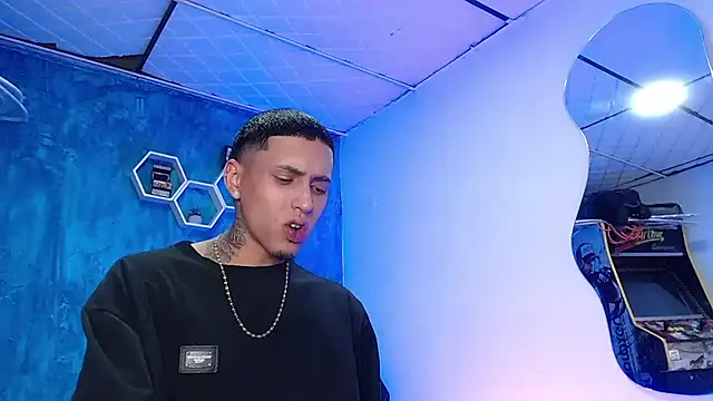 Liam lee online show from 01.17.25